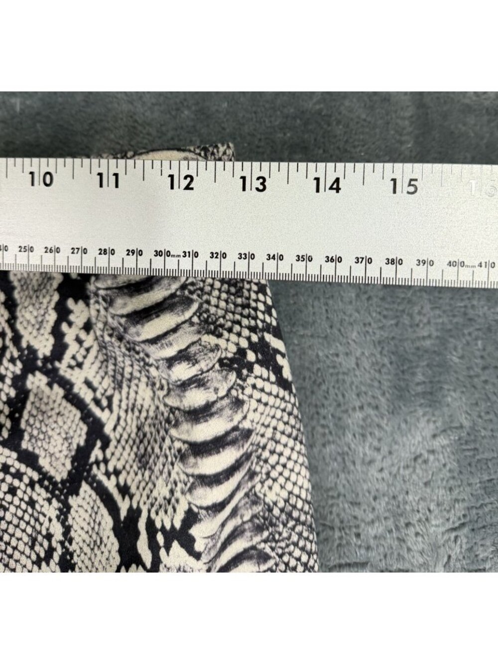 TC Womens Black & Beige Snake Print Leggings Zipper Detail Size S - Picture 9 of 10